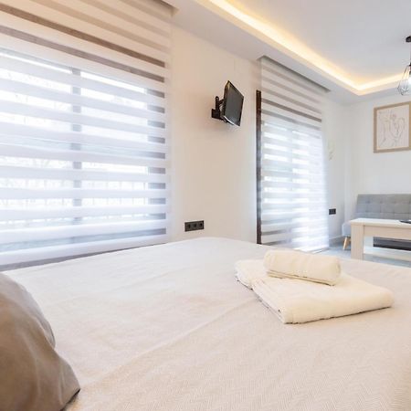 Apartamento Para Dos Al Lado De La Alhambra, En Pleno Centro Granada Kültér fotó